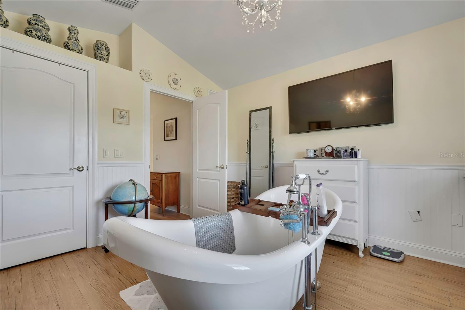 Image 37 of 63 For 3436 Minnow Creek Drive