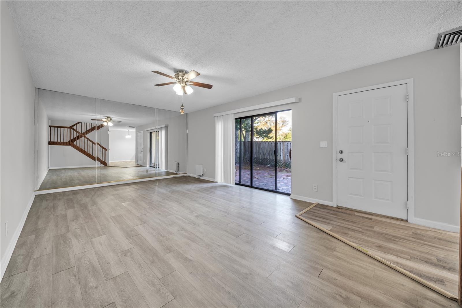 Image 21 of 36 For 2605 10th Court