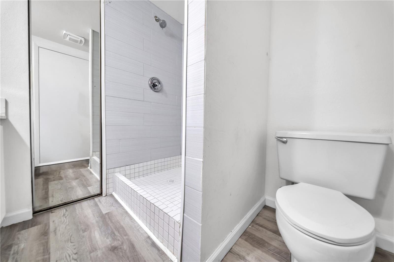 Image 26 of 36 For 2605 10th Court