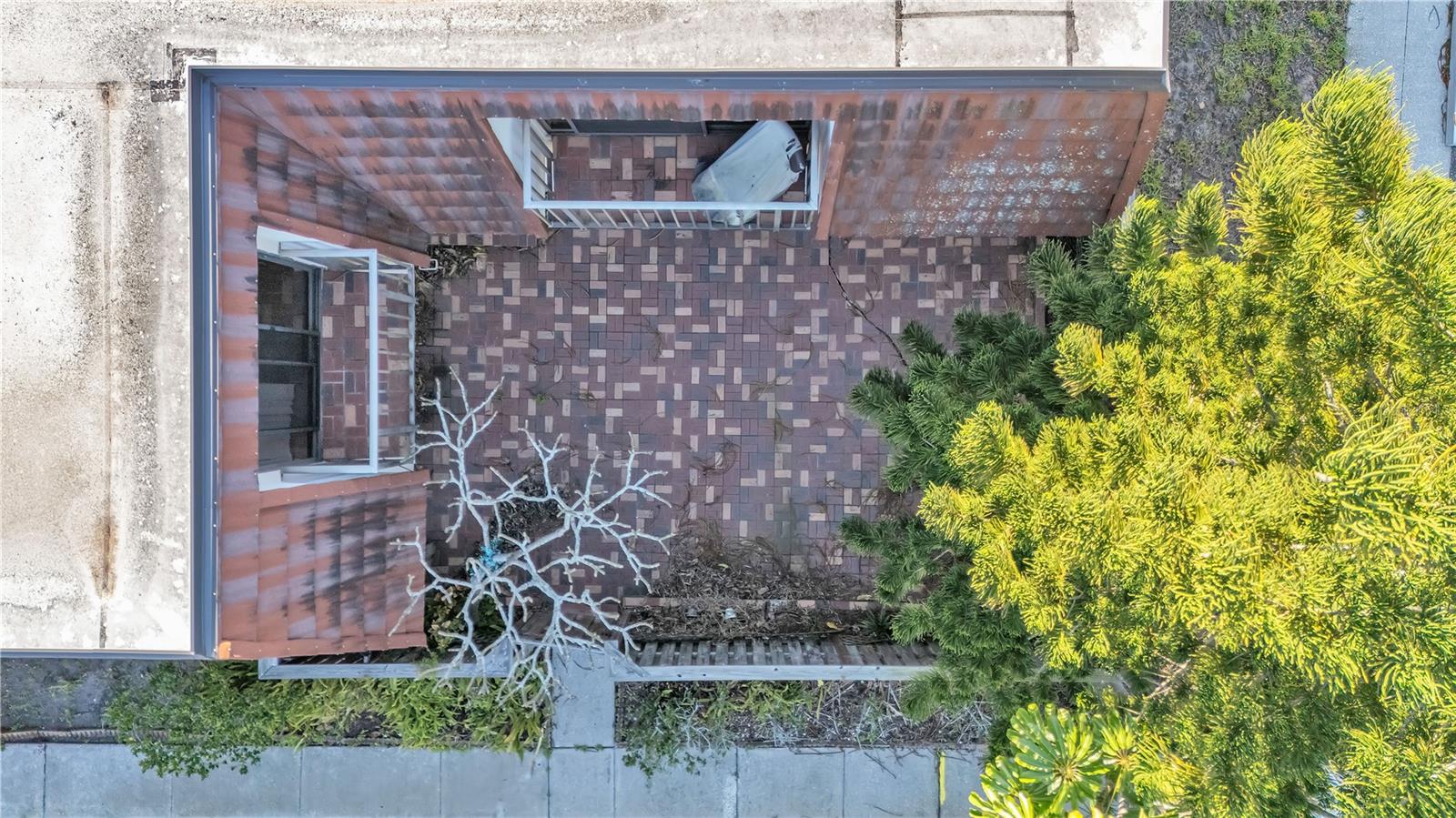 Image 4 of 36 For 2605 10th Court