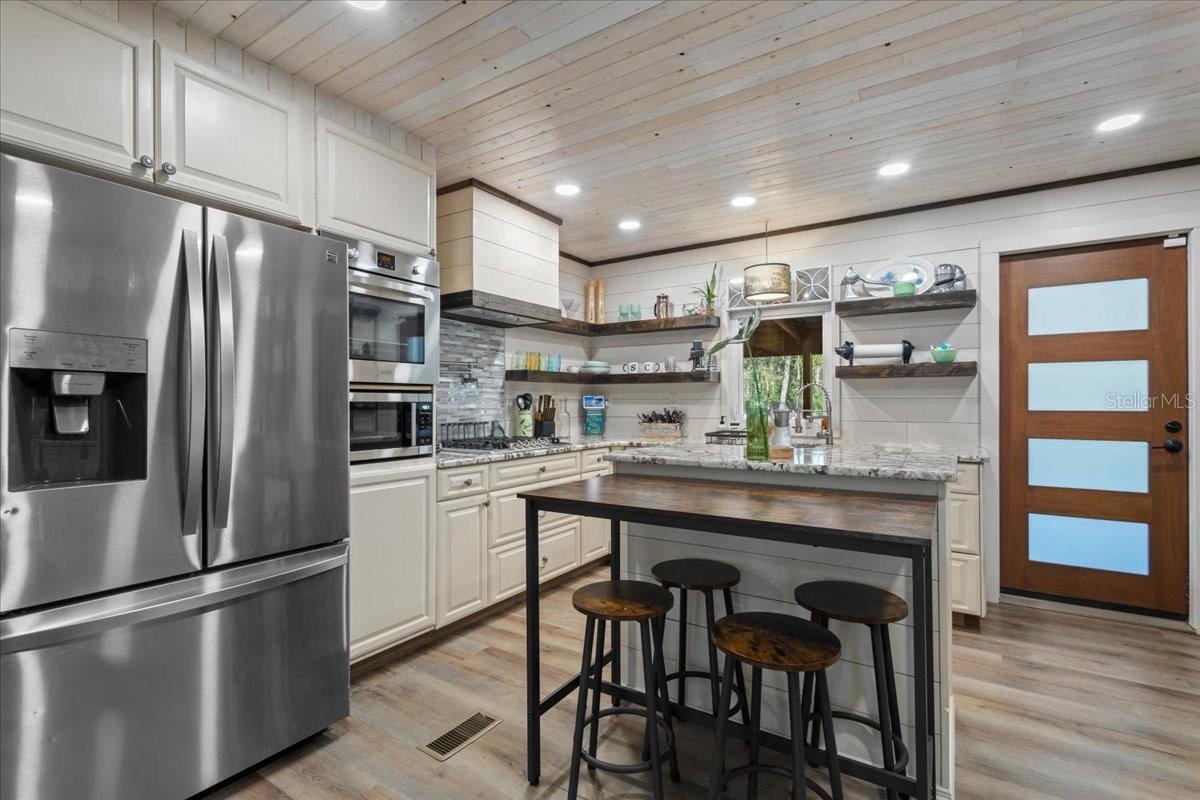 Image 14 of 44 For 5850 50th Street