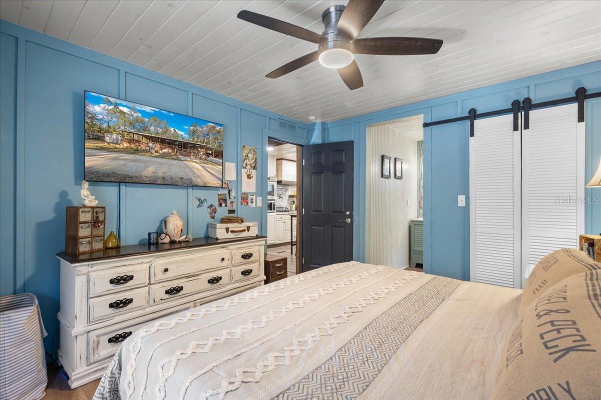 Image 19 of 44 For 5850 50th Street