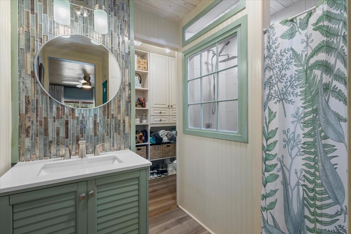 Image 20 of 44 For 5850 50th Street