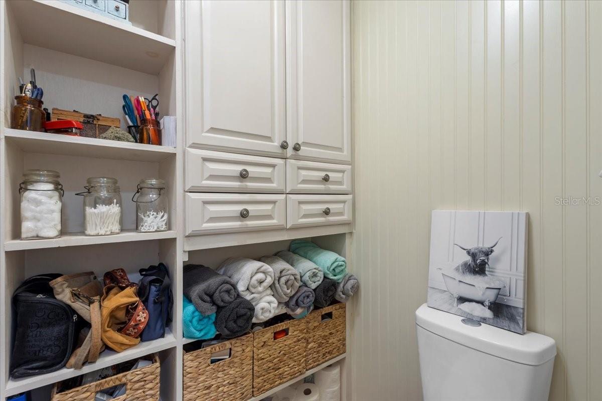 Image 21 of 44 For 5850 50th Street