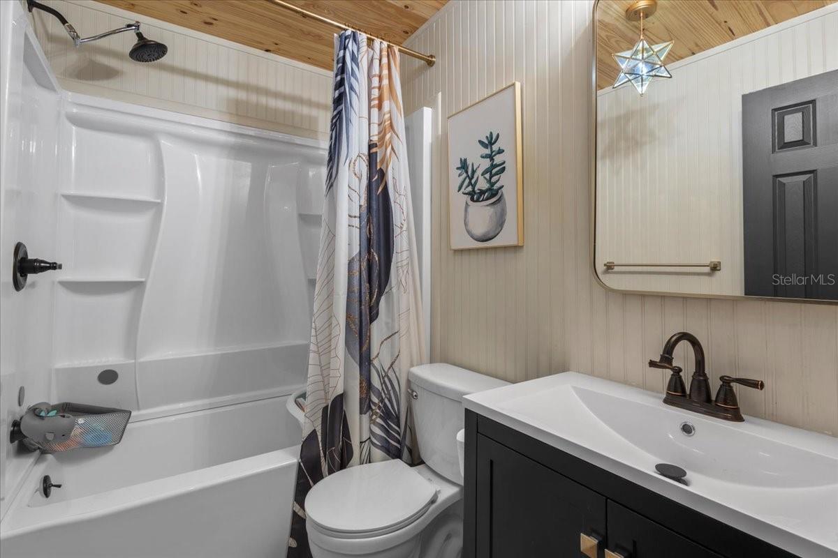 Image 26 of 44 For 5850 50th Street