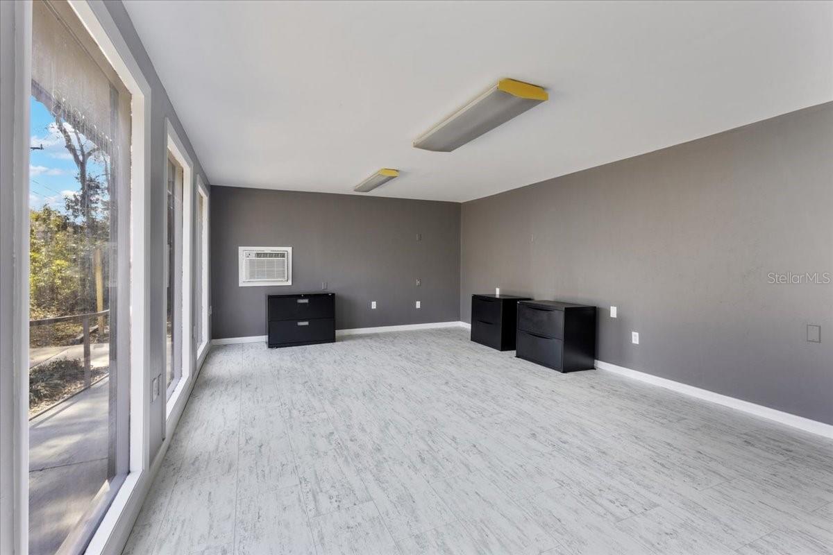 Image 12 of 22 For 16648 Us Highway 19