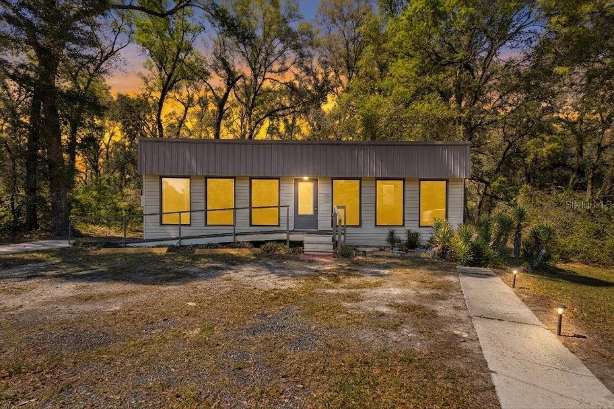 Image 2 of 22 For 16648 Us Highway 19