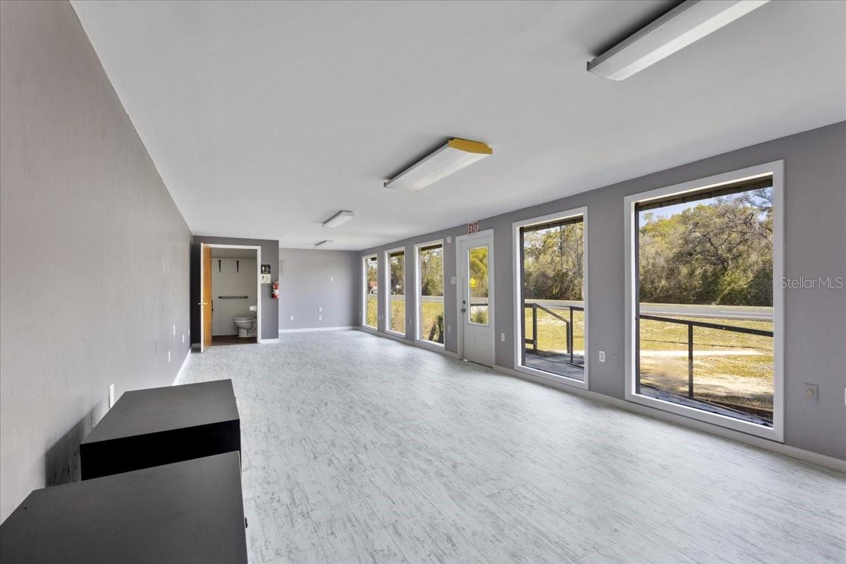 Image 9 of 22 For 16648 Us Highway 19