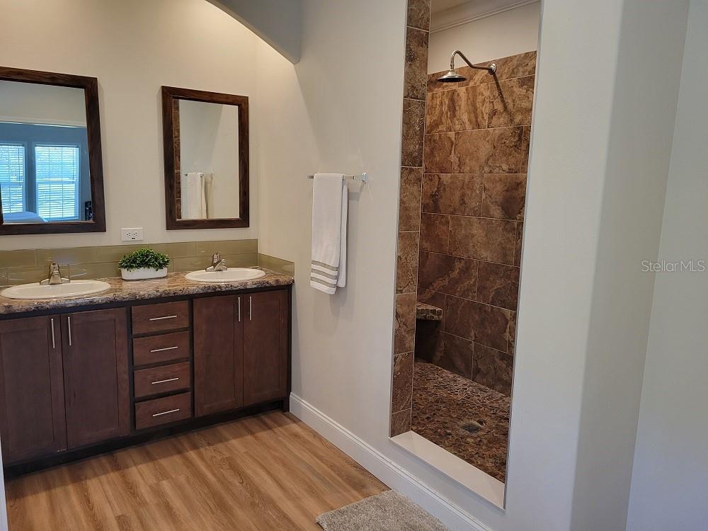 Image 20 of 53 For 22397 Mondon Hill Road