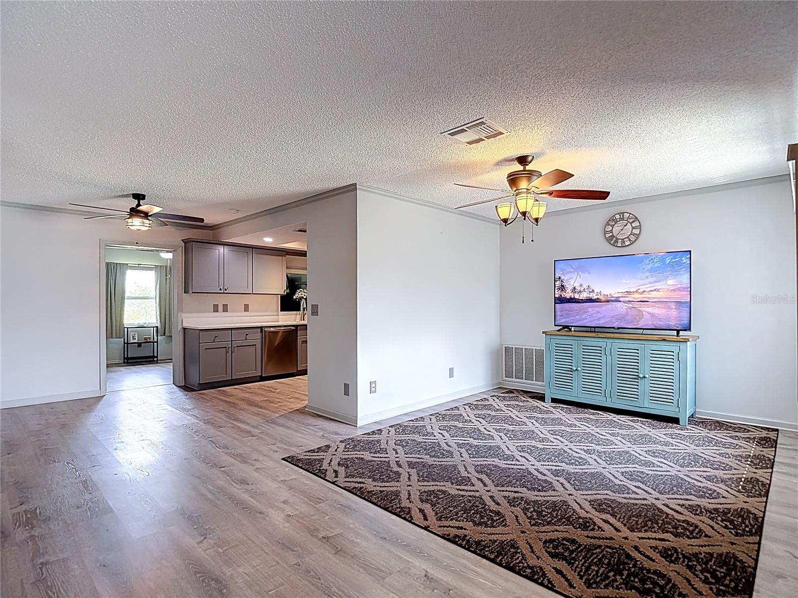 Image 6 of 51 For 8605 Sagewood Drive