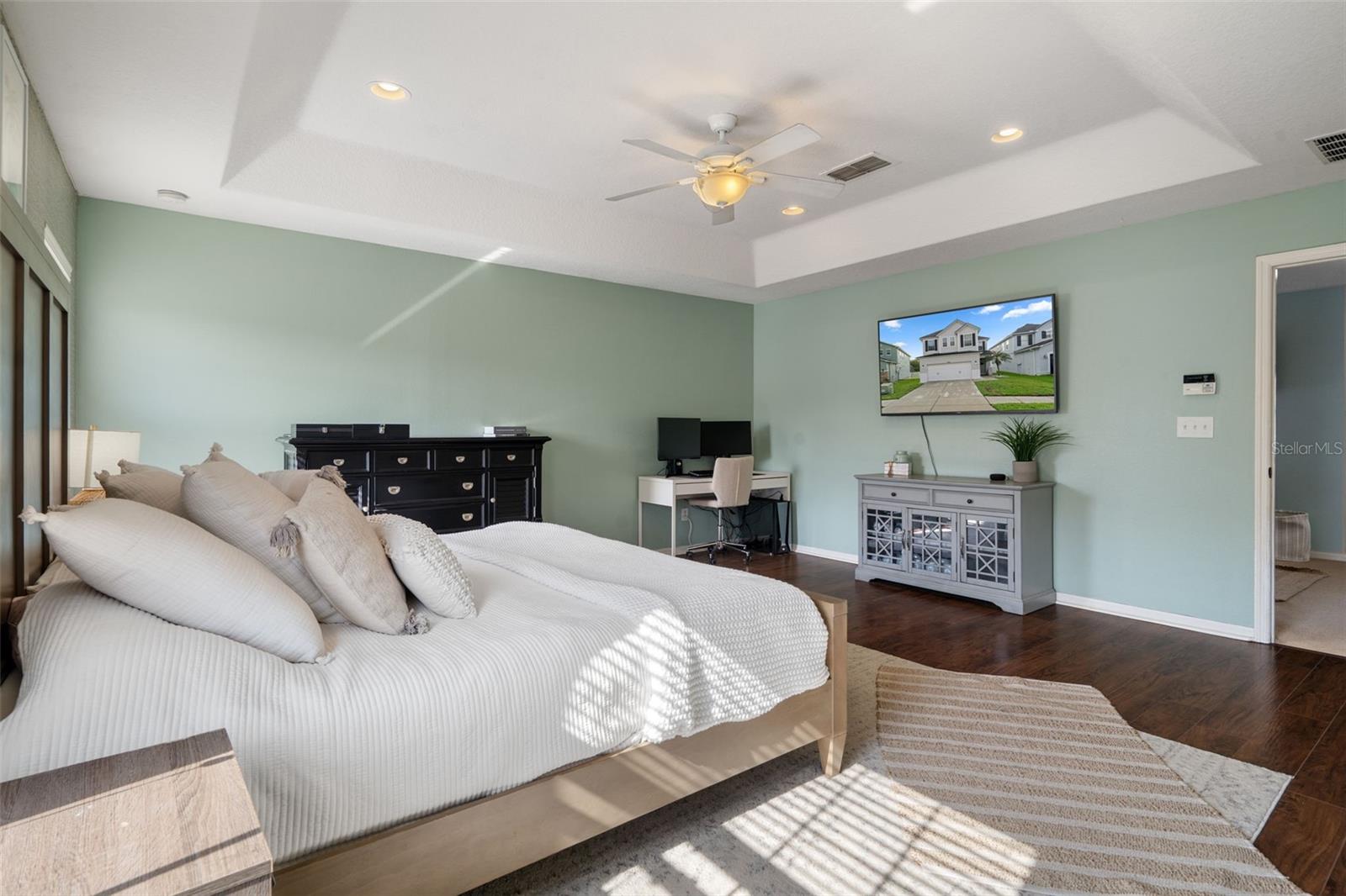 Image 29 of 60 For 31812 Spoonflower Circle