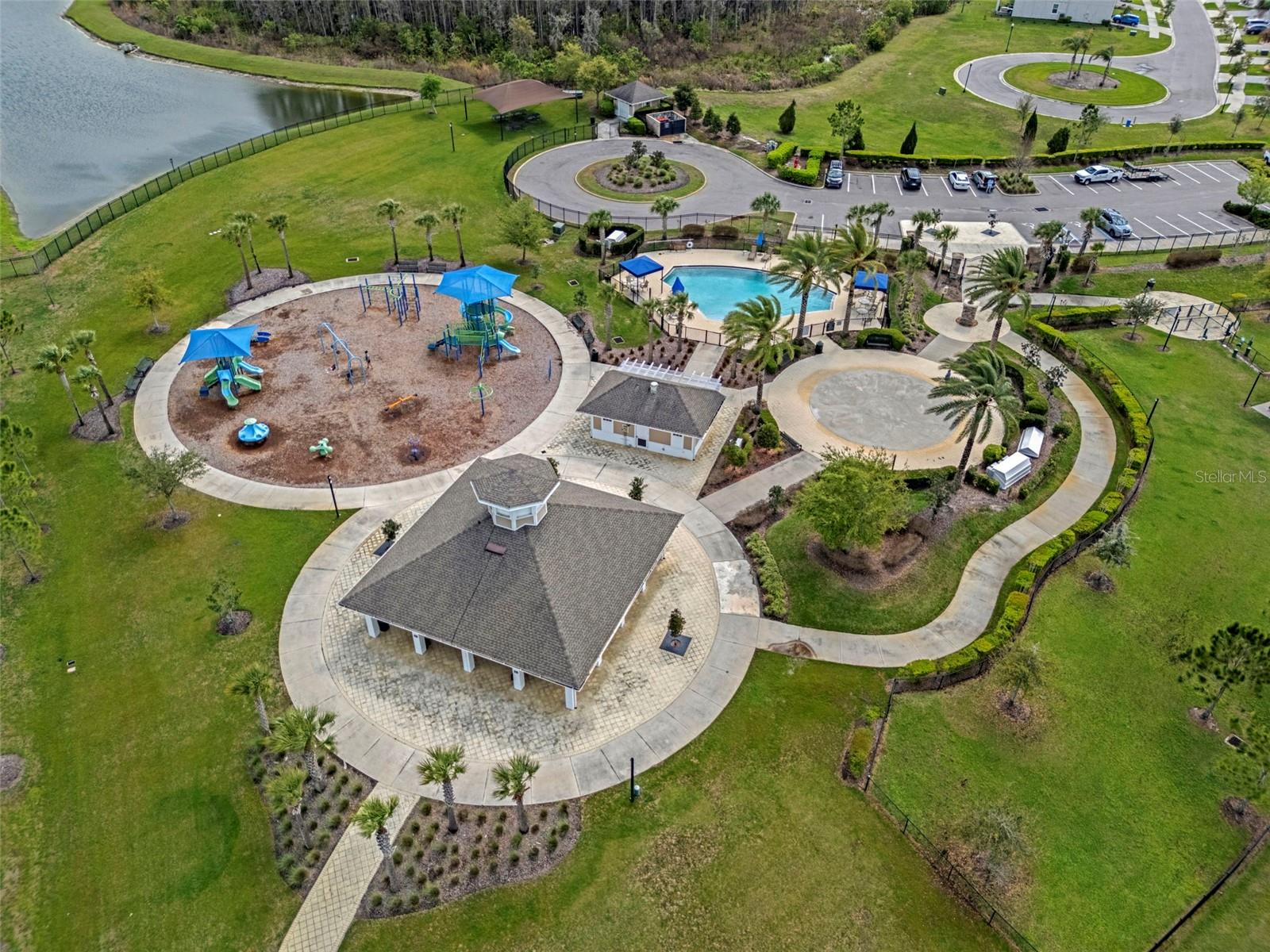 Image 58 of 60 For 31812 Spoonflower Circle