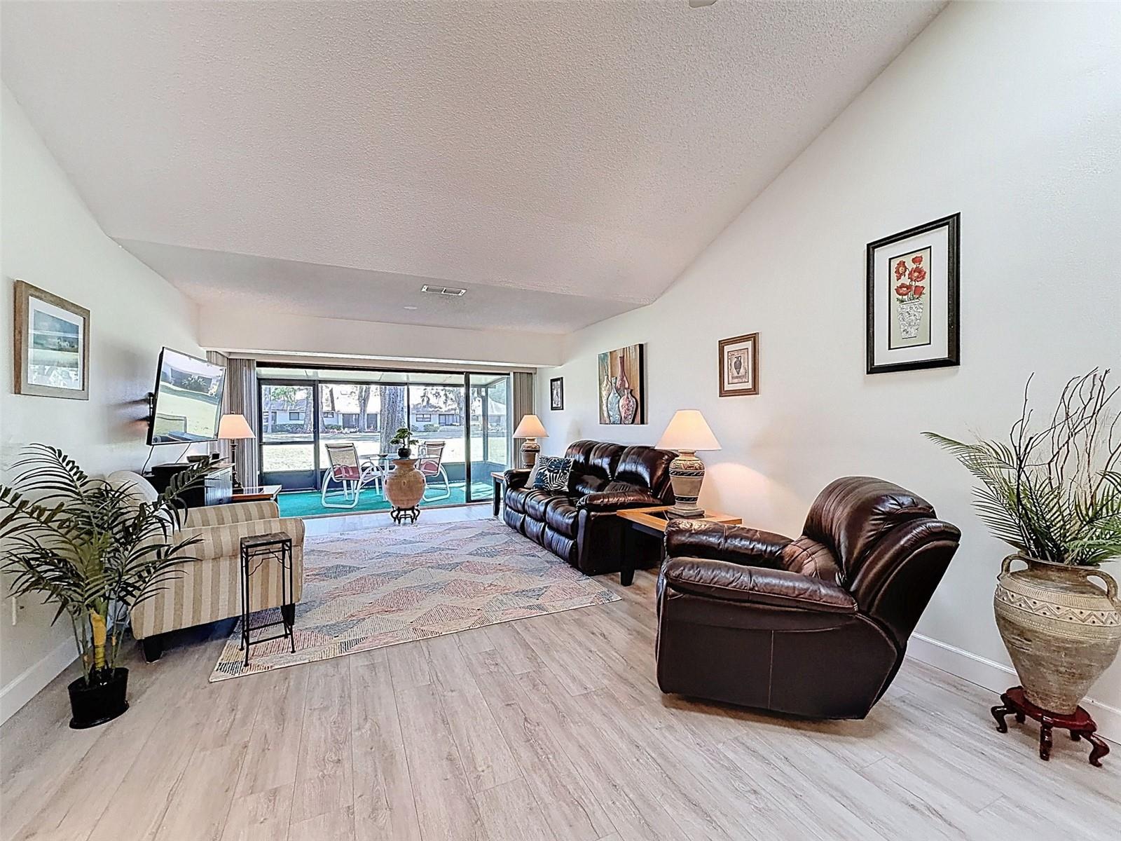 Image 19 of 61 For 3504 Niblick Court 4