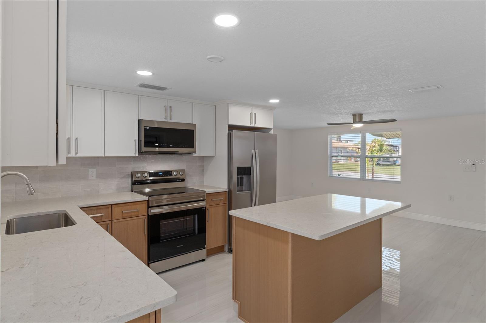 Image 13 of 51 For 3372 Minnow Creek Drive