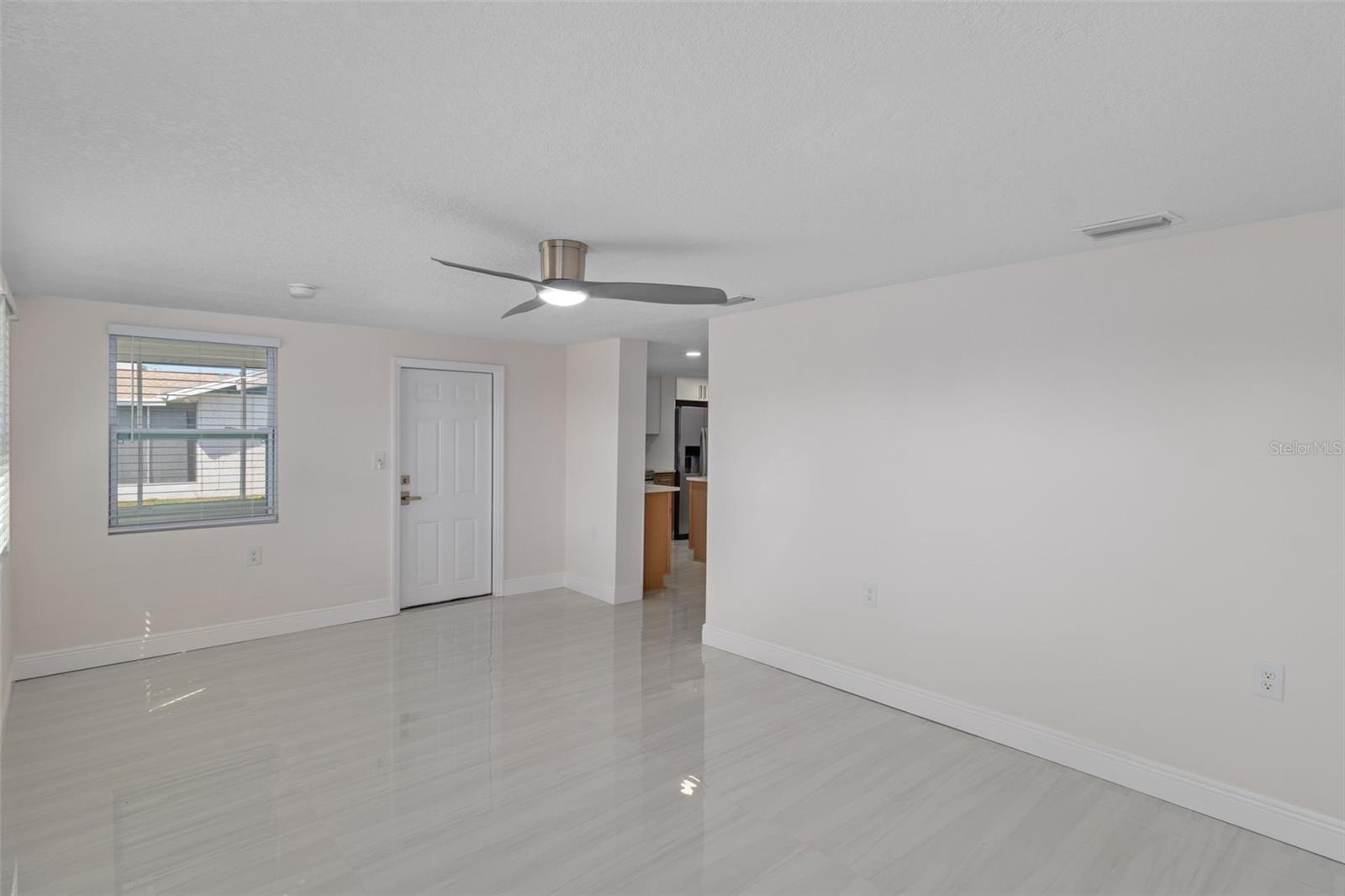 Image 16 of 51 For 3372 Minnow Creek Drive