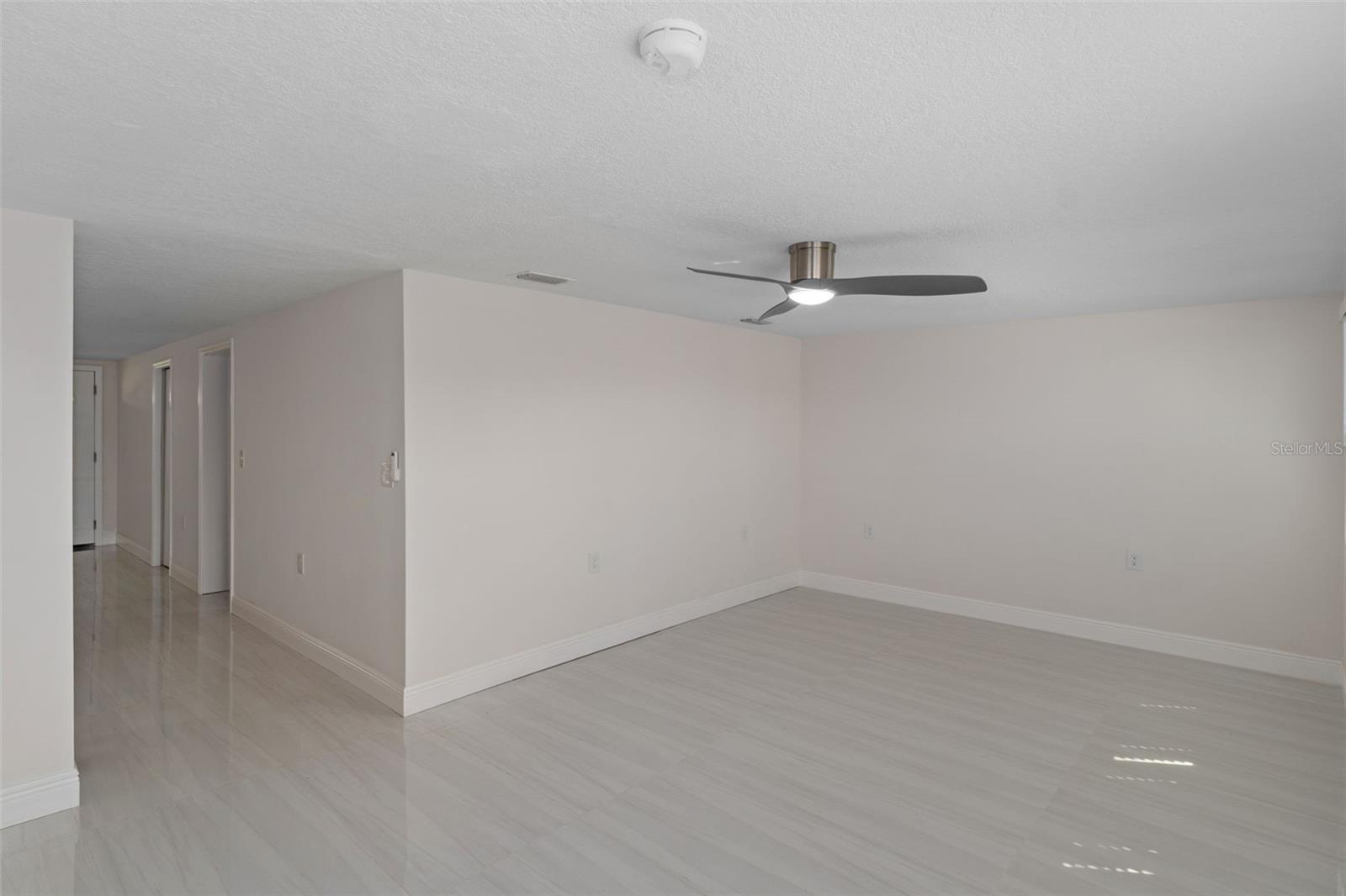 Image 17 of 51 For 3372 Minnow Creek Drive