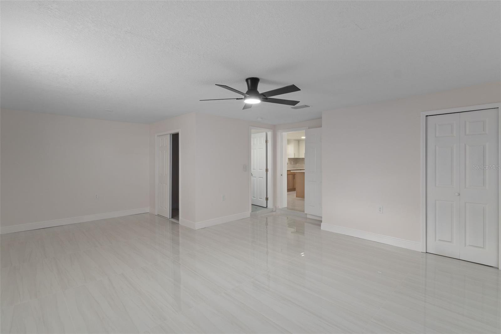 Image 20 of 51 For 3372 Minnow Creek Drive