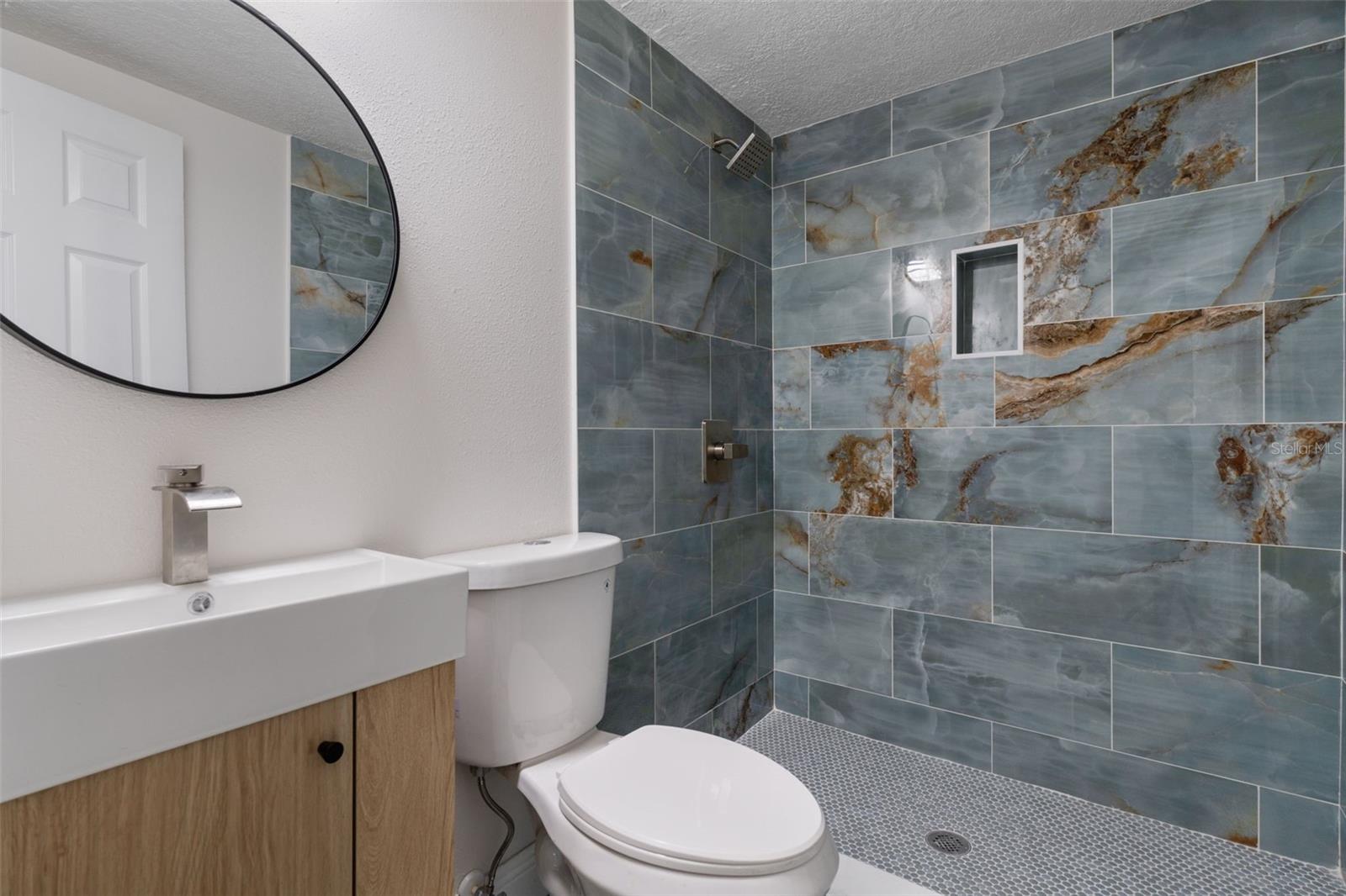 Image 22 of 51 For 3372 Minnow Creek Drive