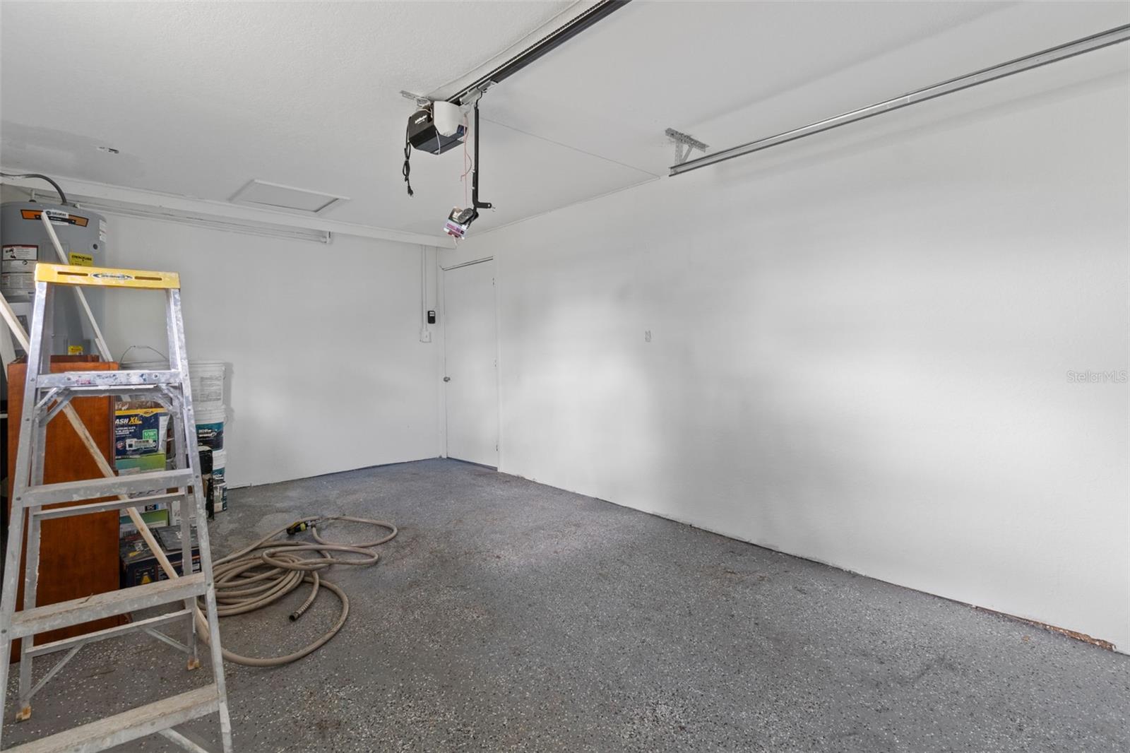 Image 34 of 51 For 3372 Minnow Creek Drive