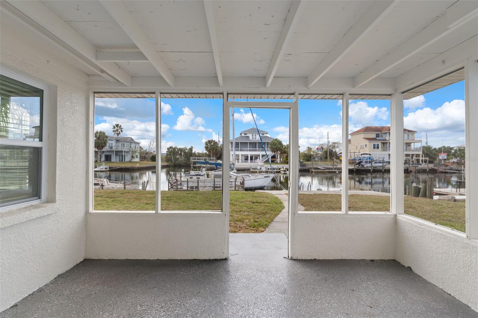 Image 36 of 51 For 3372 Minnow Creek Drive