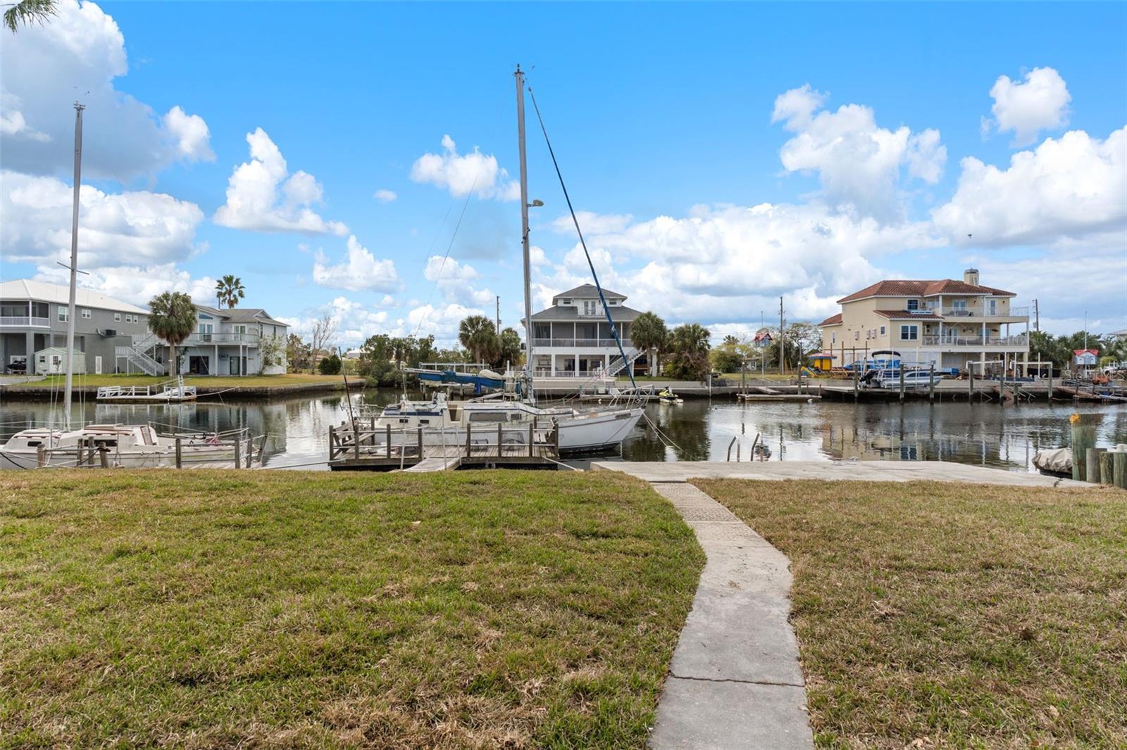 Image 38 of 51 For 3372 Minnow Creek Drive