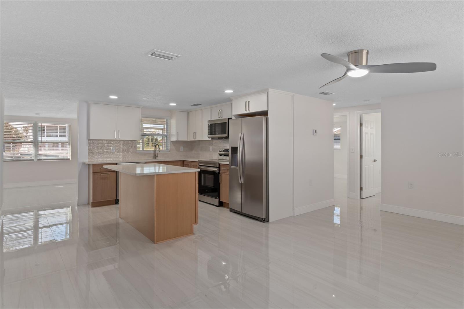 Image 7 of 51 For 3372 Minnow Creek Drive