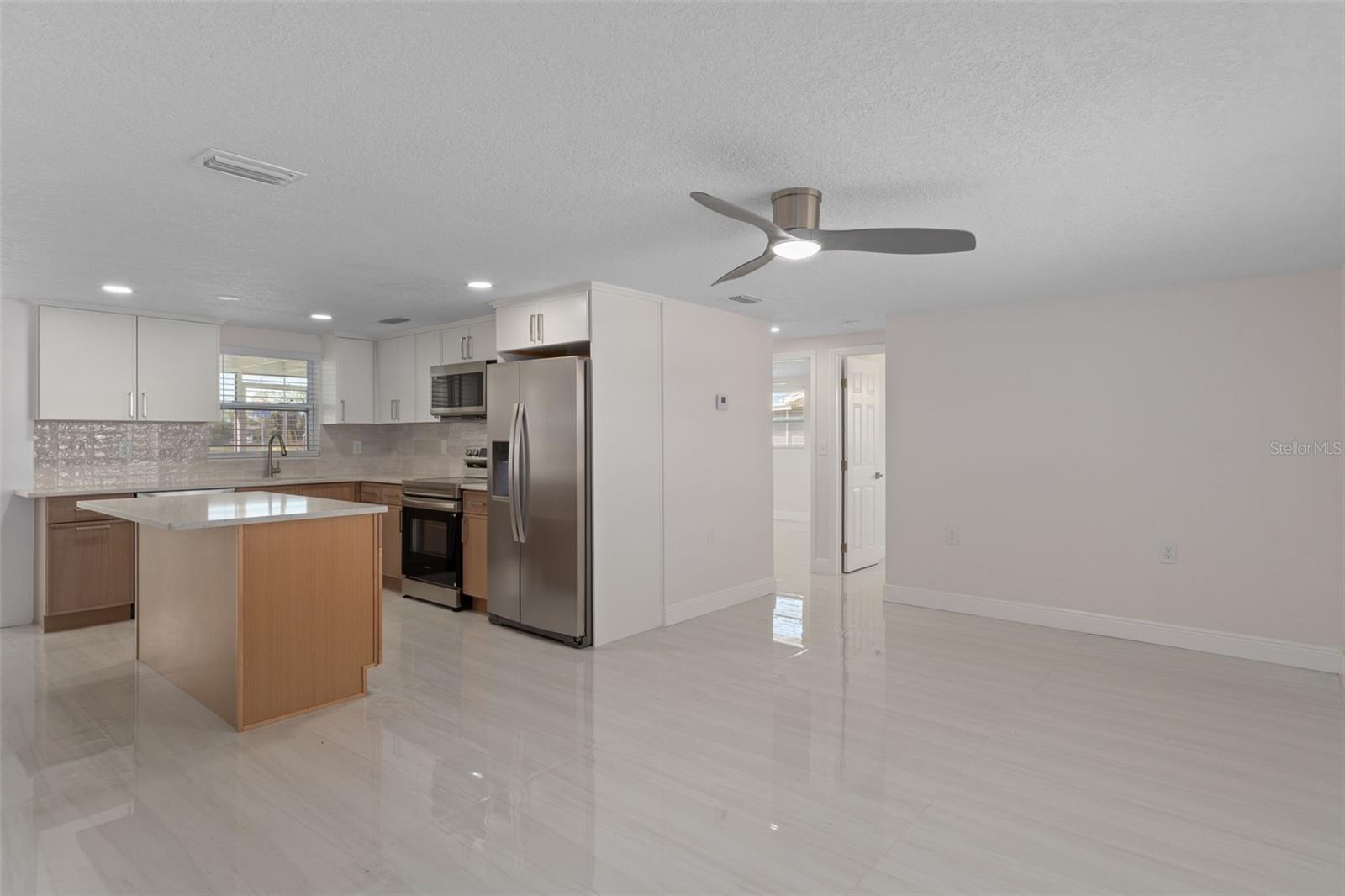 Image 8 of 51 For 3372 Minnow Creek Drive