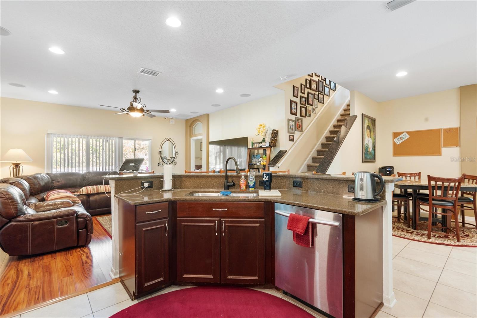 Image 15 of 67 For 11129 Oyster Bay Circle