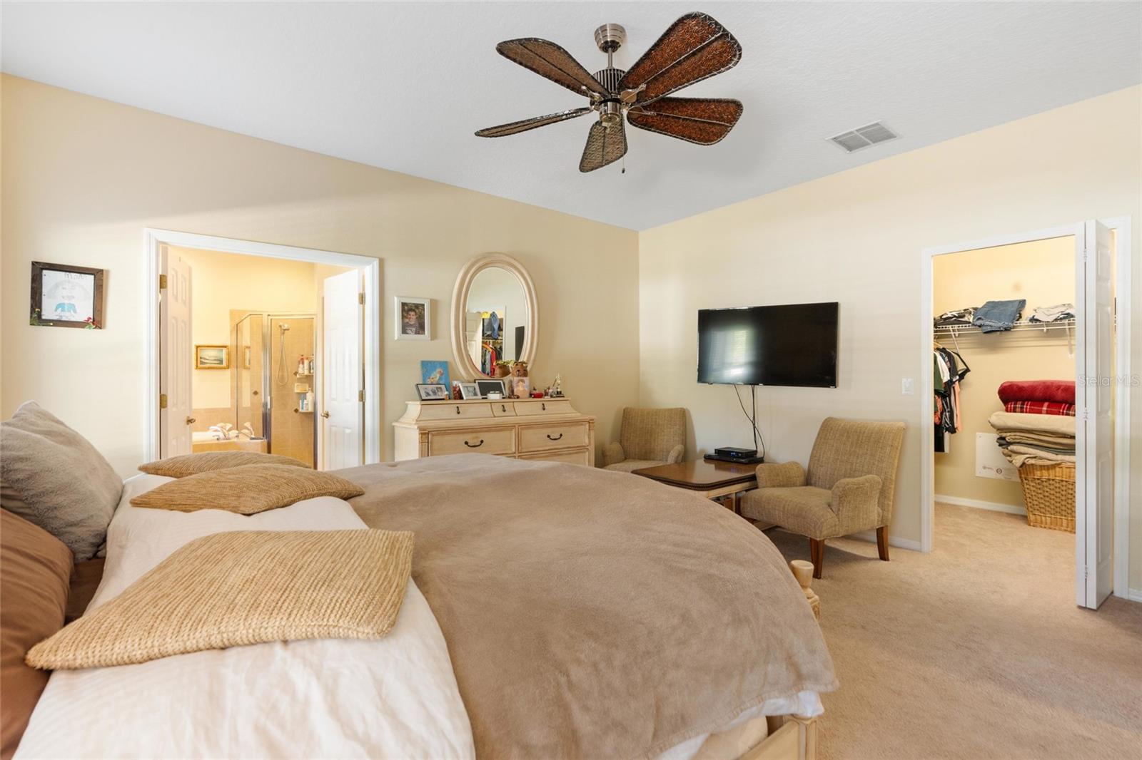 Image 20 of 67 For 11129 Oyster Bay Circle