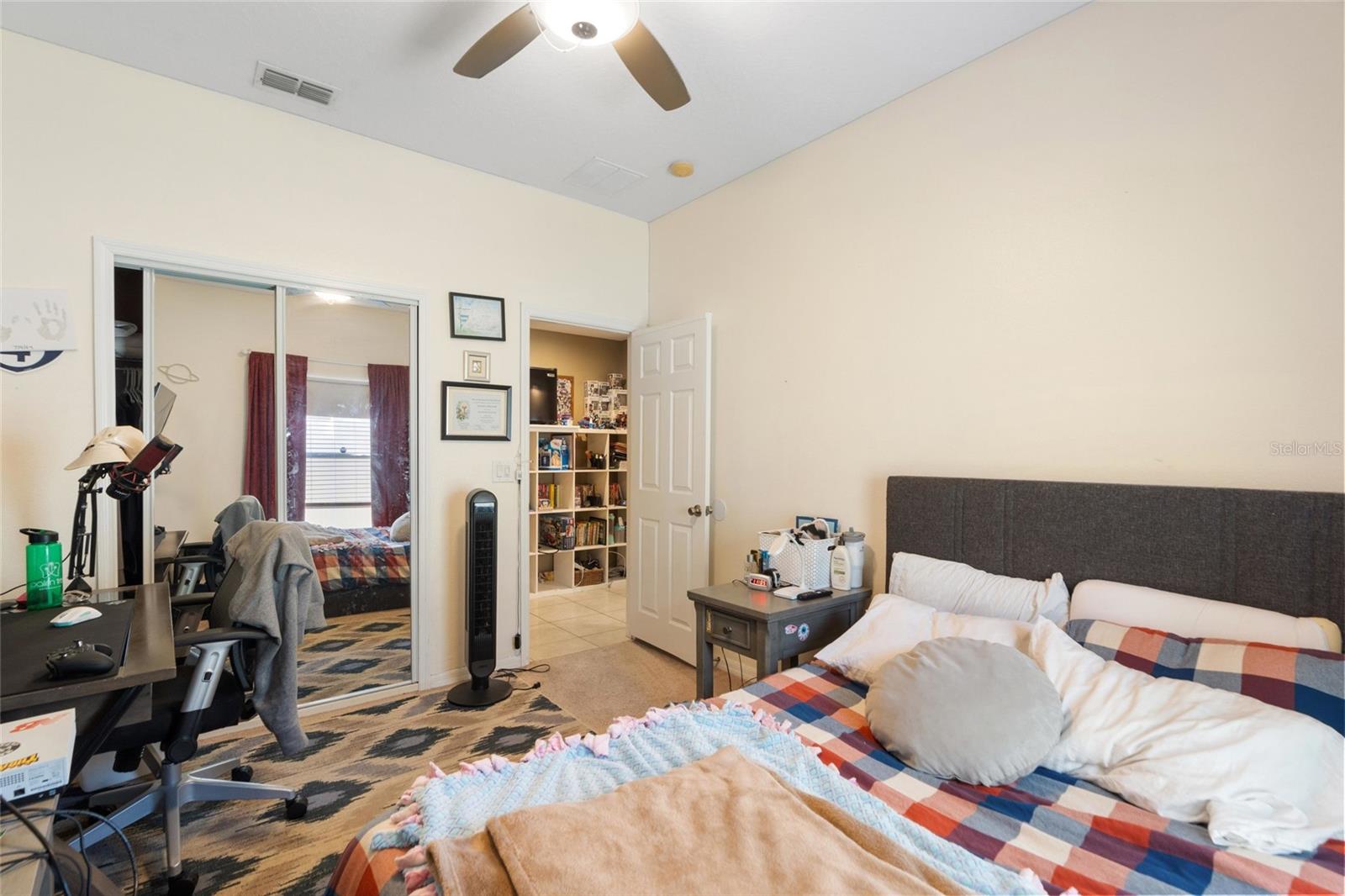 Image 30 of 67 For 11129 Oyster Bay Circle