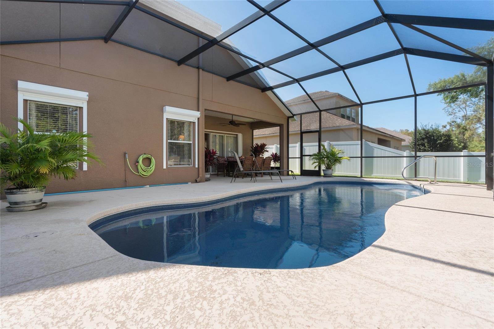 Image 40 of 67 For 11129 Oyster Bay Circle