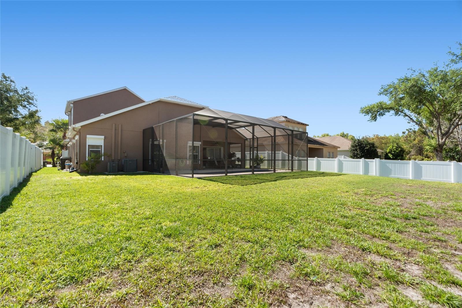 Image 42 of 67 For 11129 Oyster Bay Circle