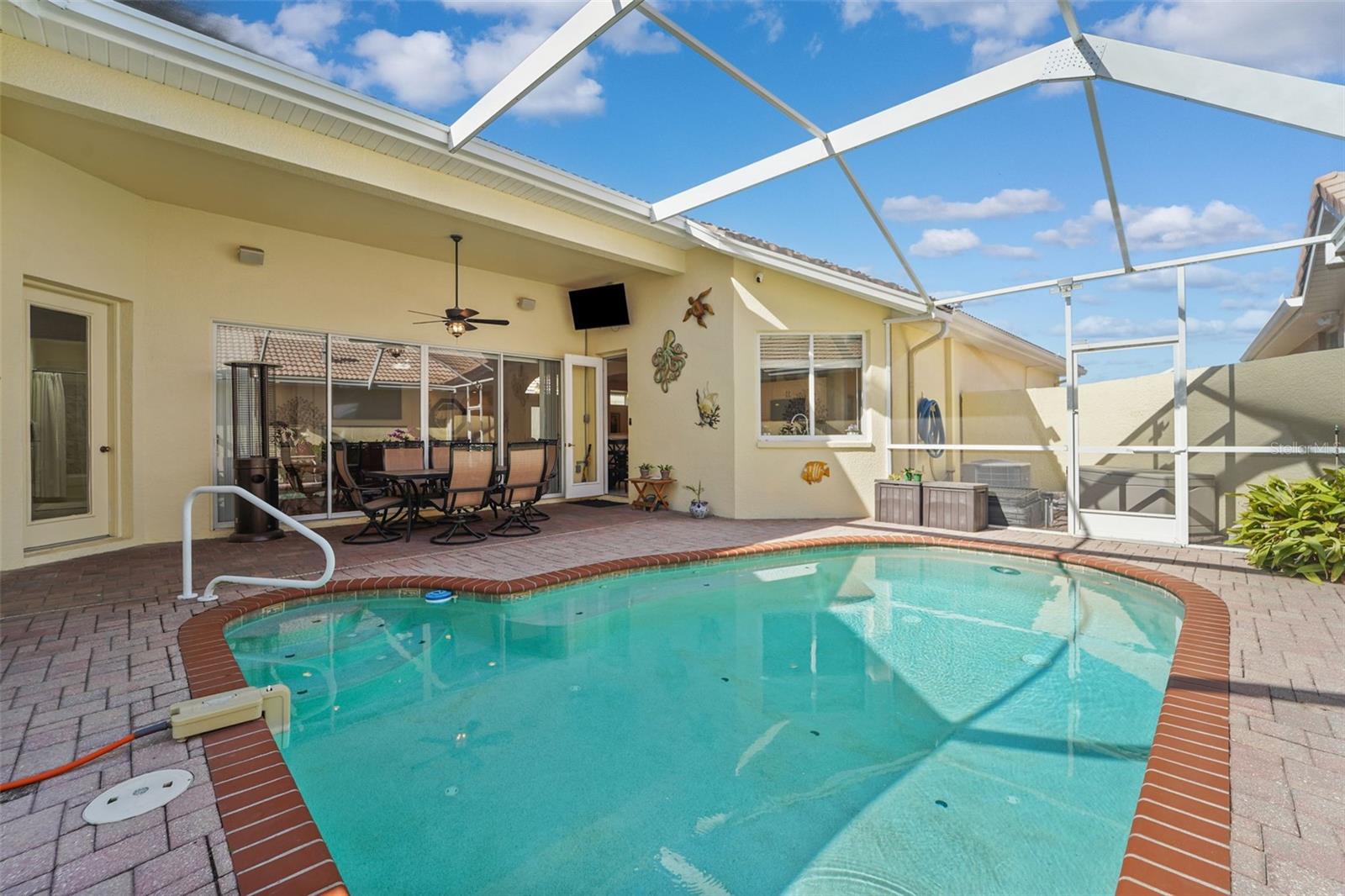 Image 27 of 43 For 4462 Caliquen Drive