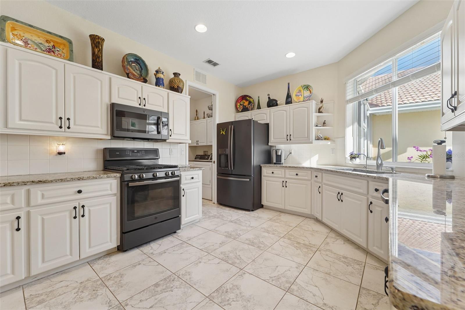 Image 9 of 43 For 4462 Caliquen Drive