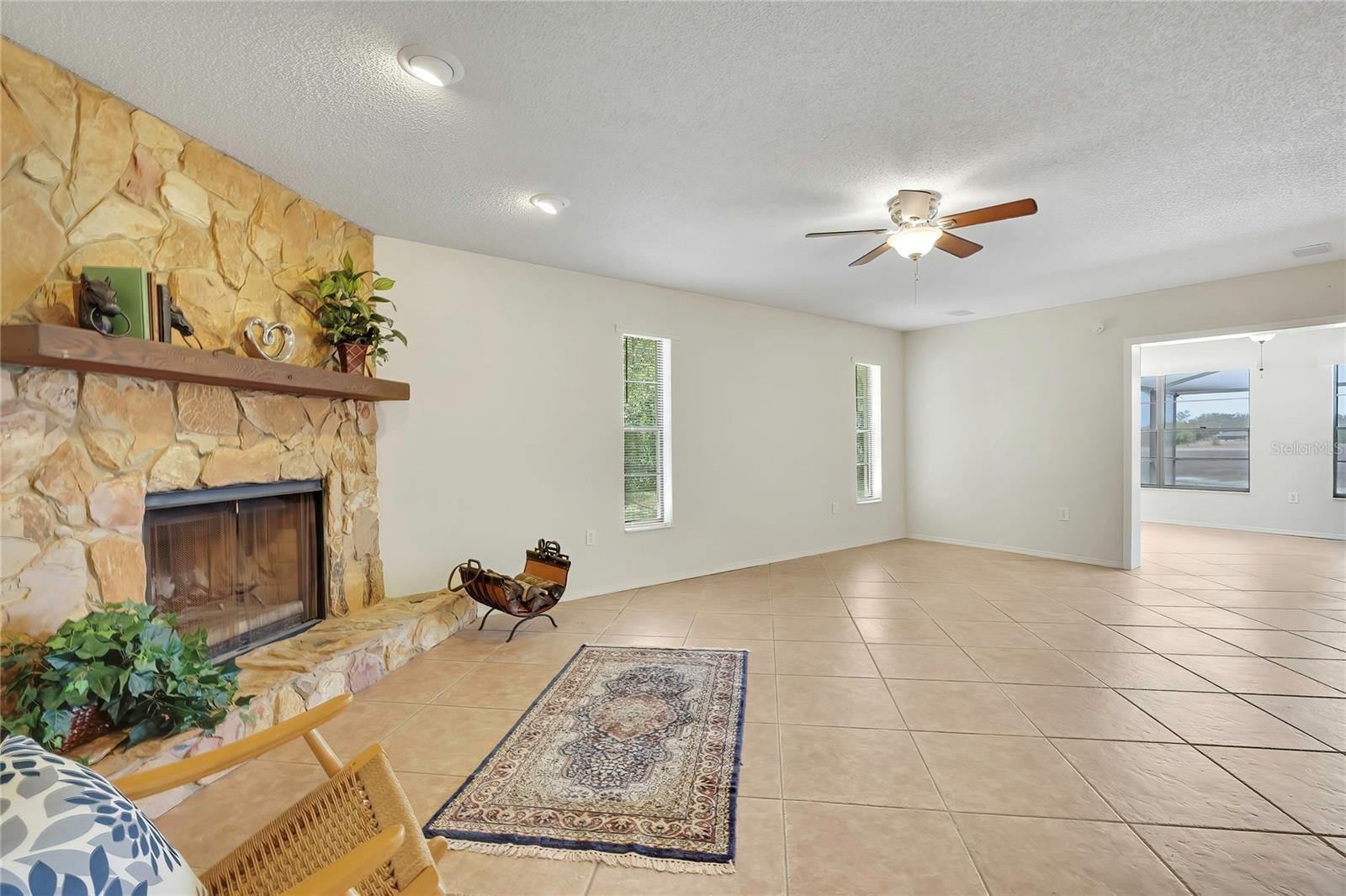 Image 15 of 39 For 1021 Waterfall Drive