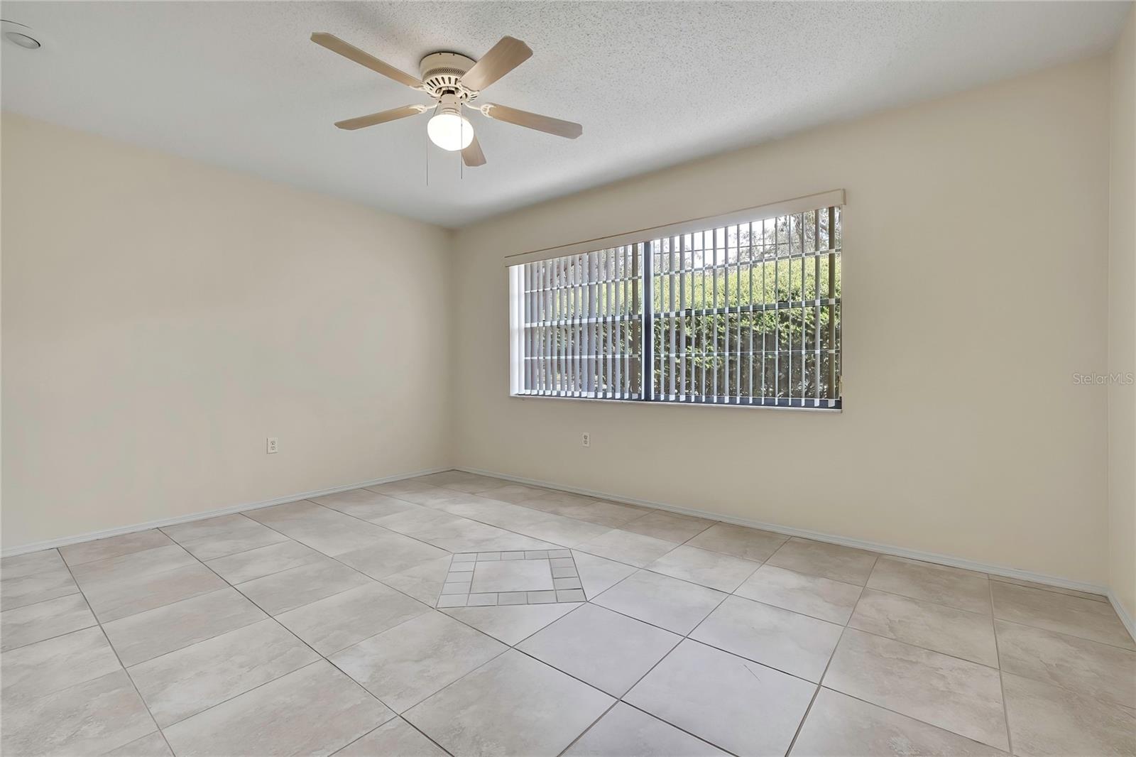 Image 25 of 39 For 1021 Waterfall Drive