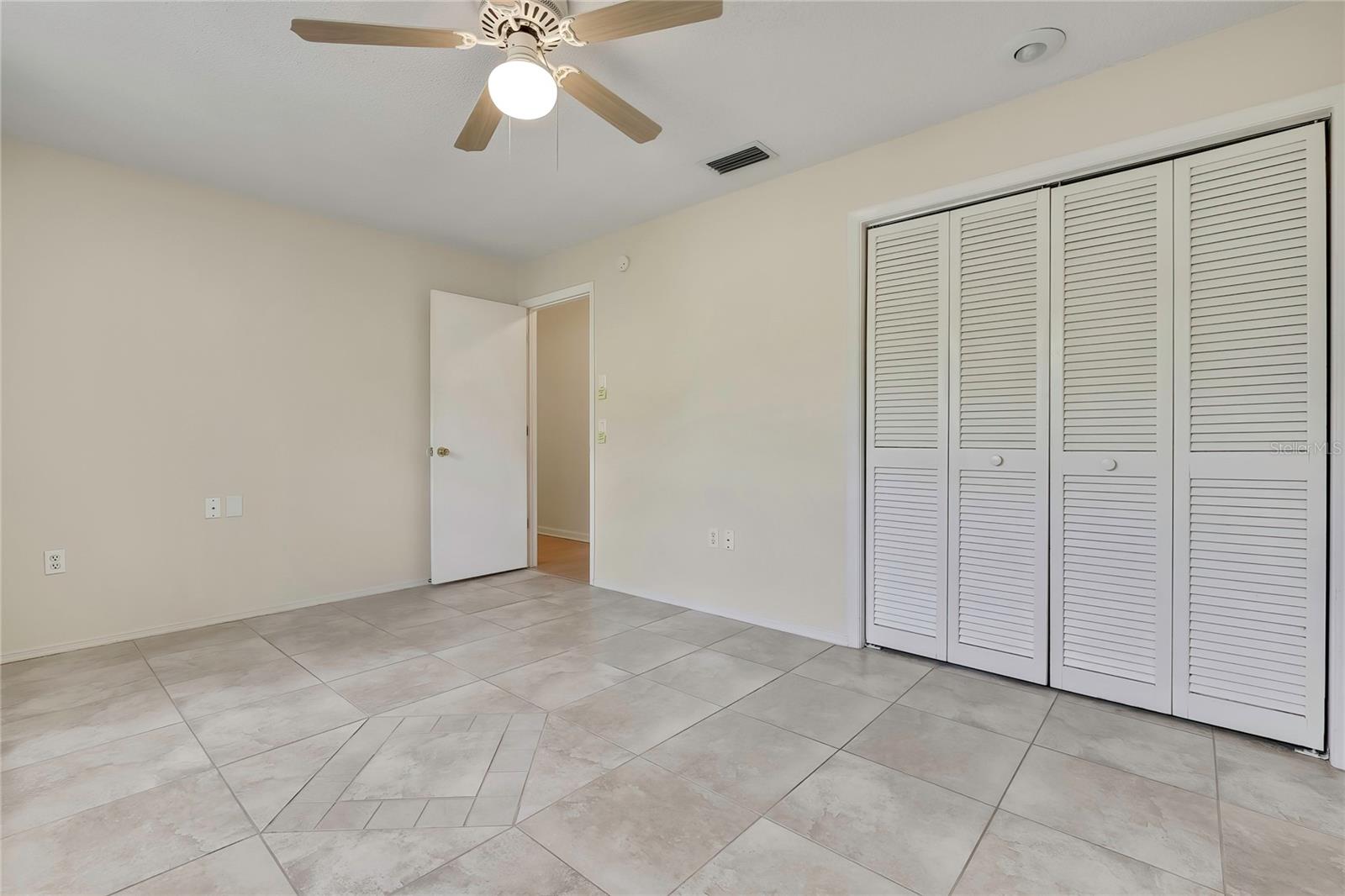 Image 26 of 39 For 1021 Waterfall Drive