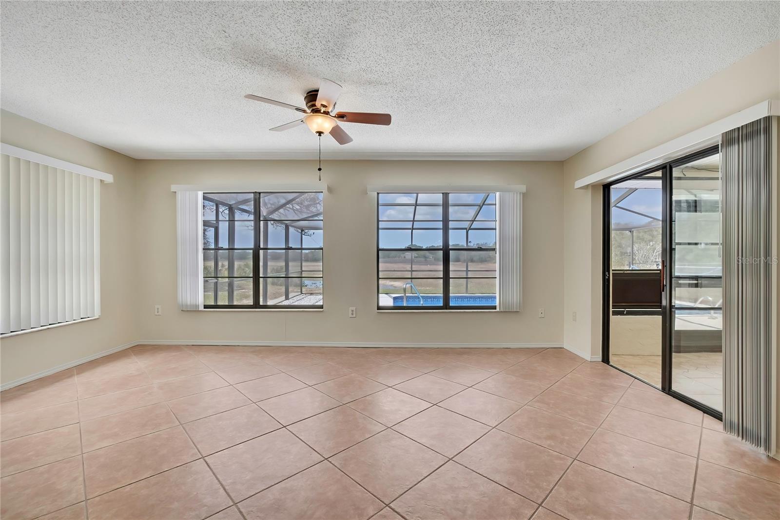 Image 28 of 39 For 1021 Waterfall Drive