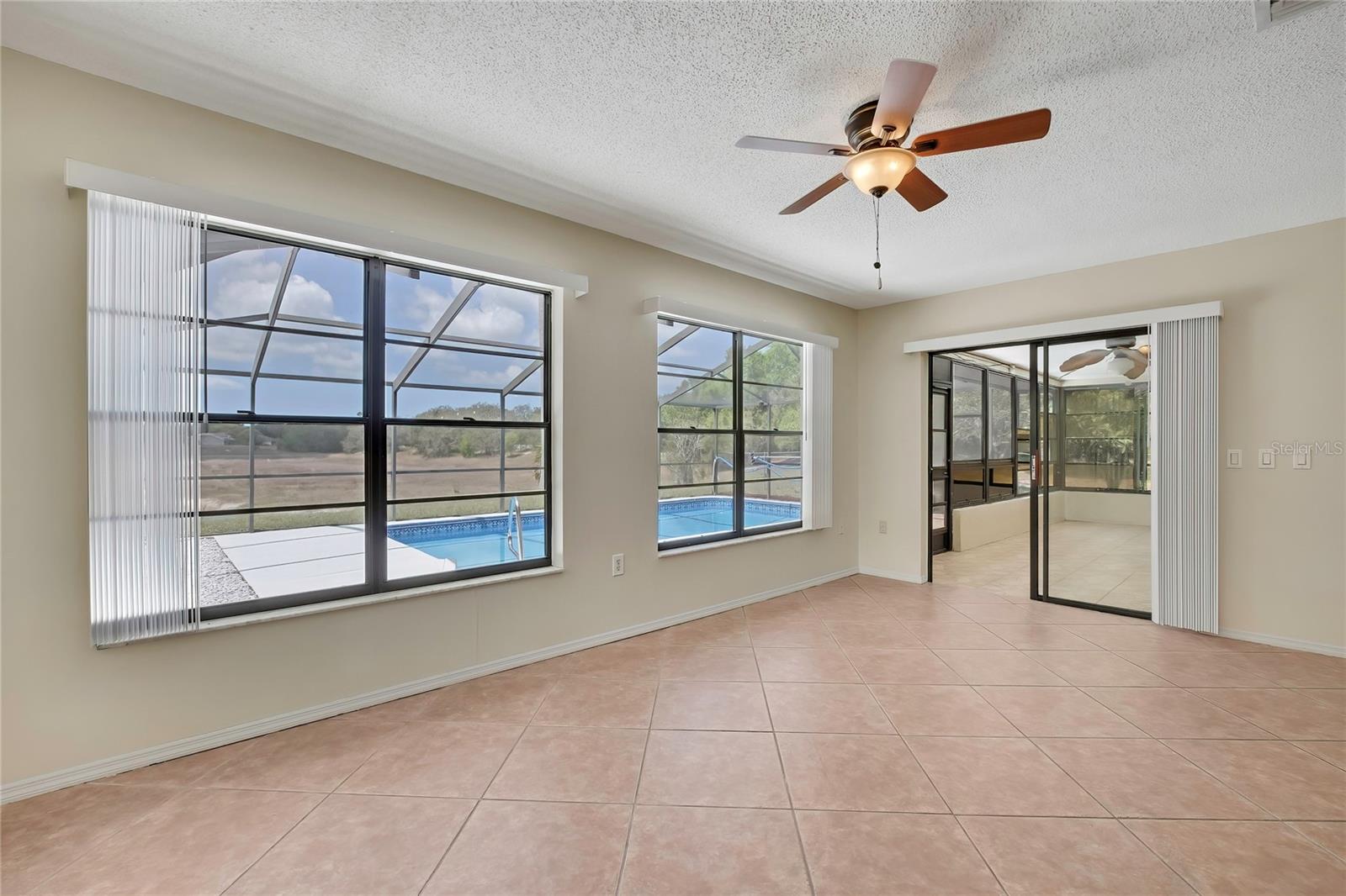 Image 29 of 39 For 1021 Waterfall Drive