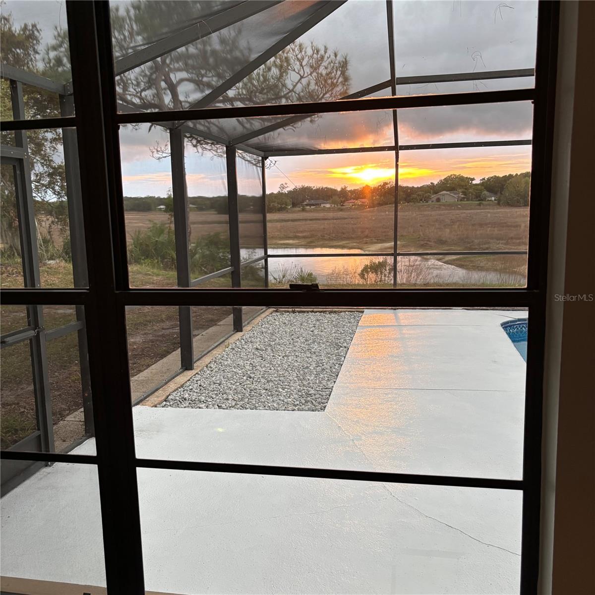 Image 8 of 39 For 1021 Waterfall Drive