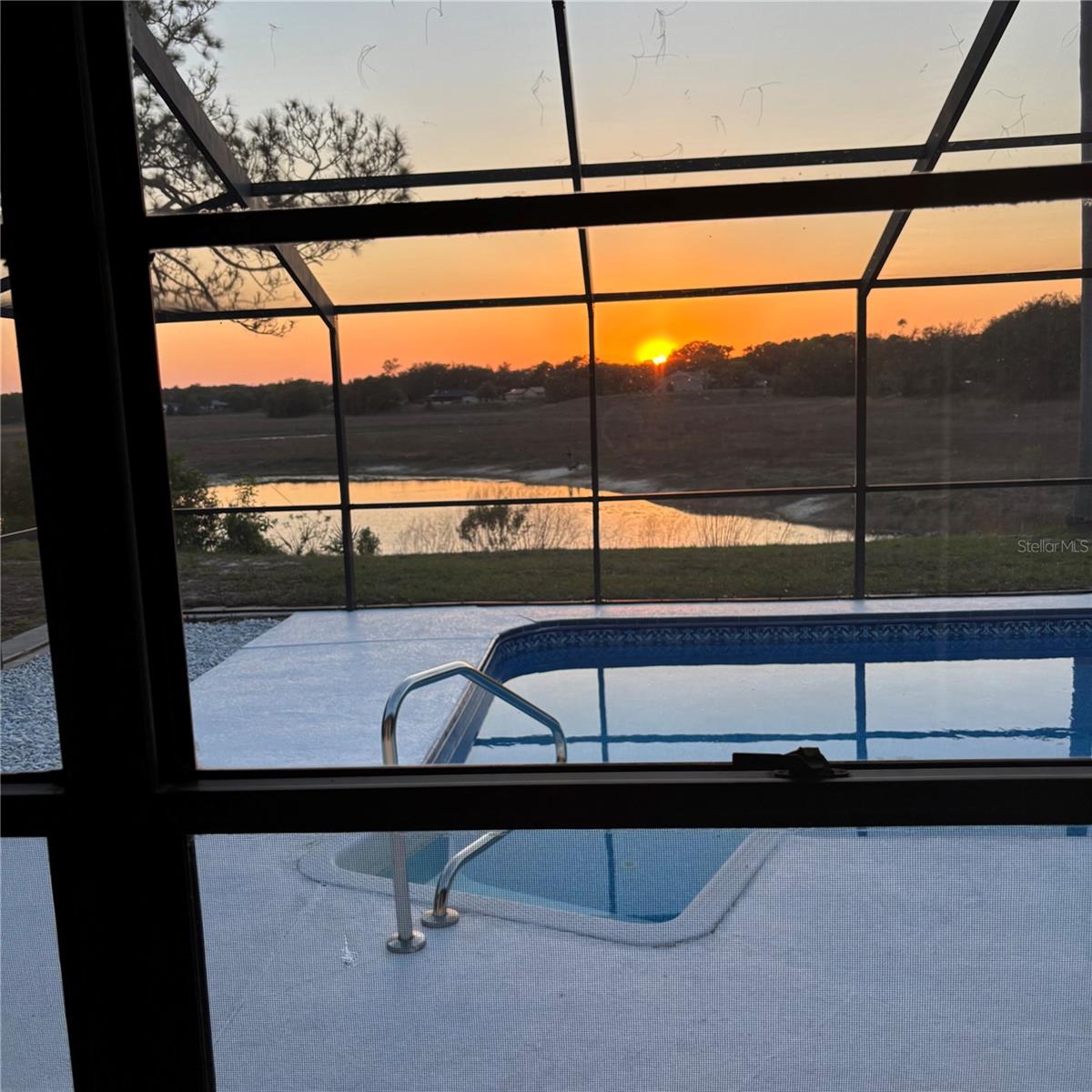 Image 9 of 39 For 1021 Waterfall Drive