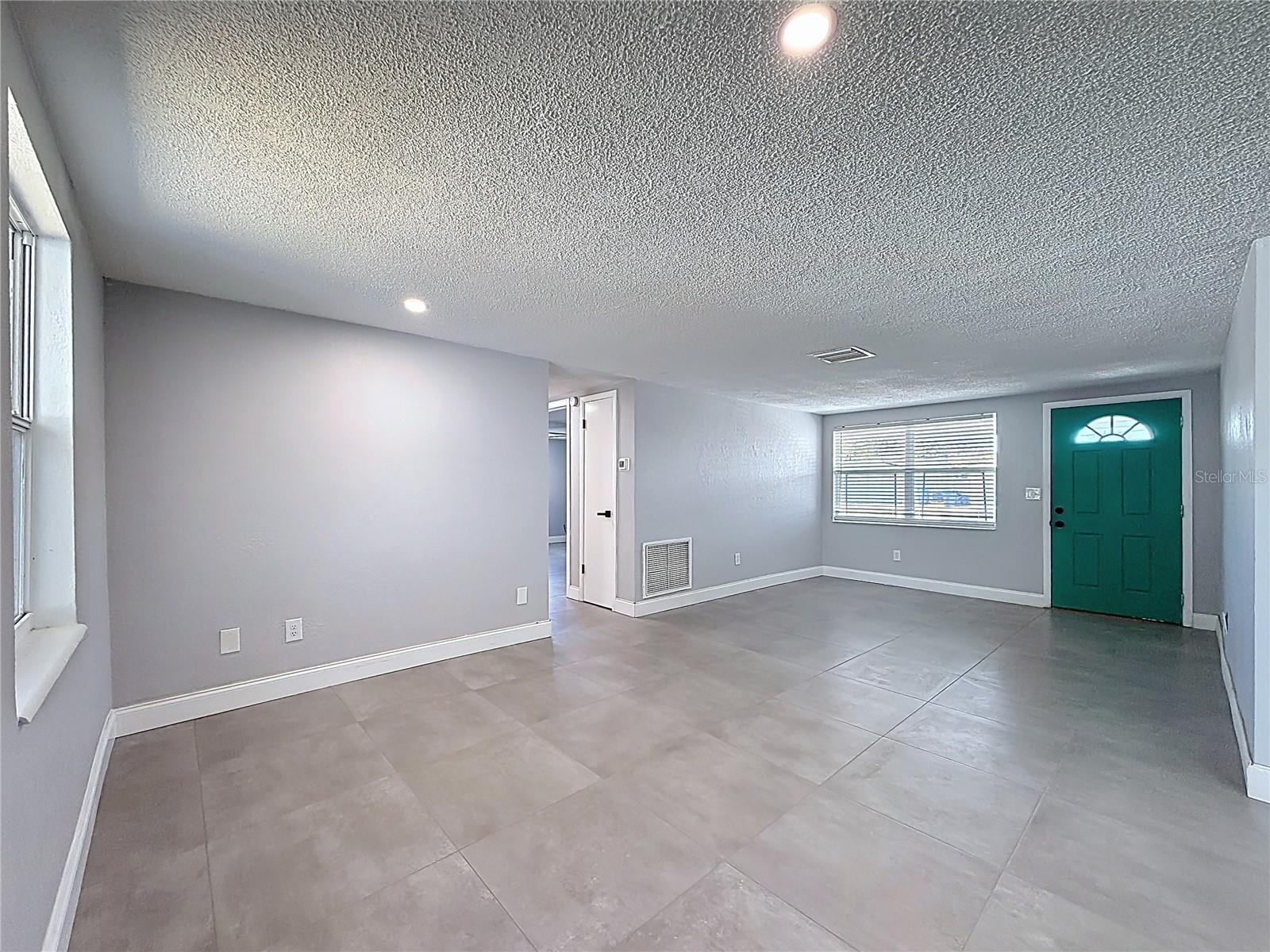 Image 14 of 40 For 3801 Sablewood Drive