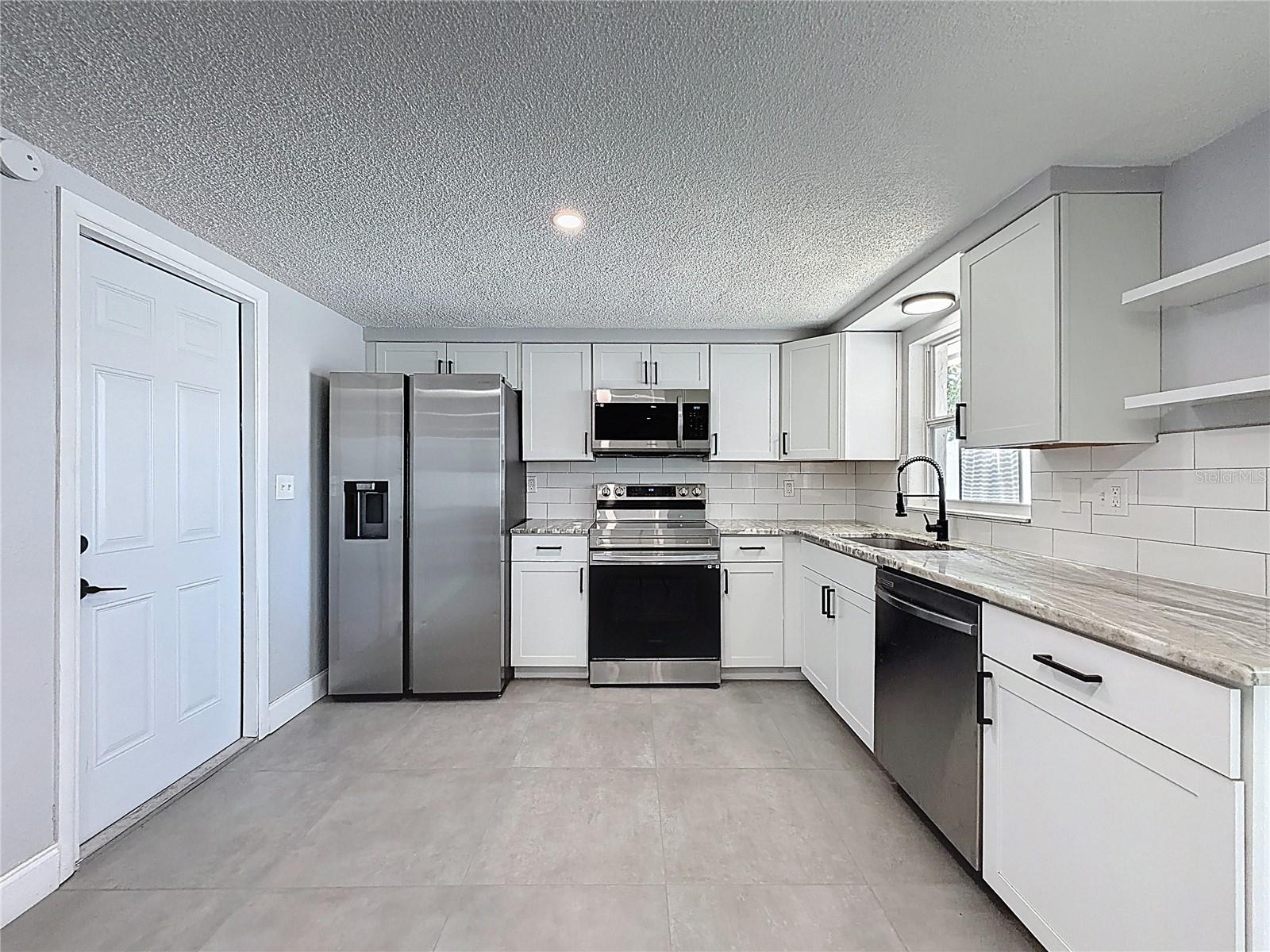 Image 16 of 40 For 3801 Sablewood Drive