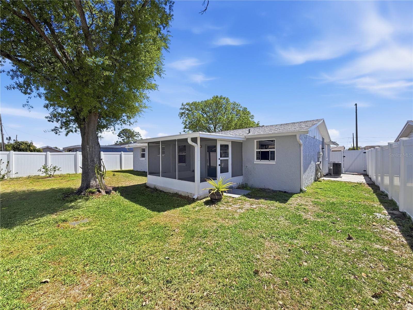 Image 31 of 40 For 3801 Sablewood Drive