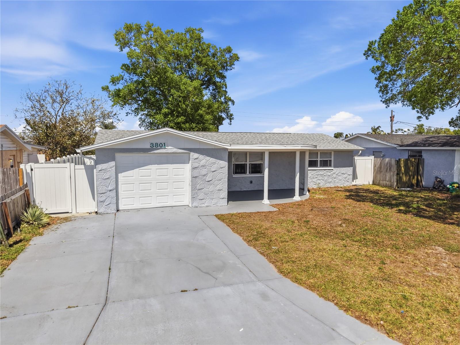 Image 38 of 40 For 3801 Sablewood Drive