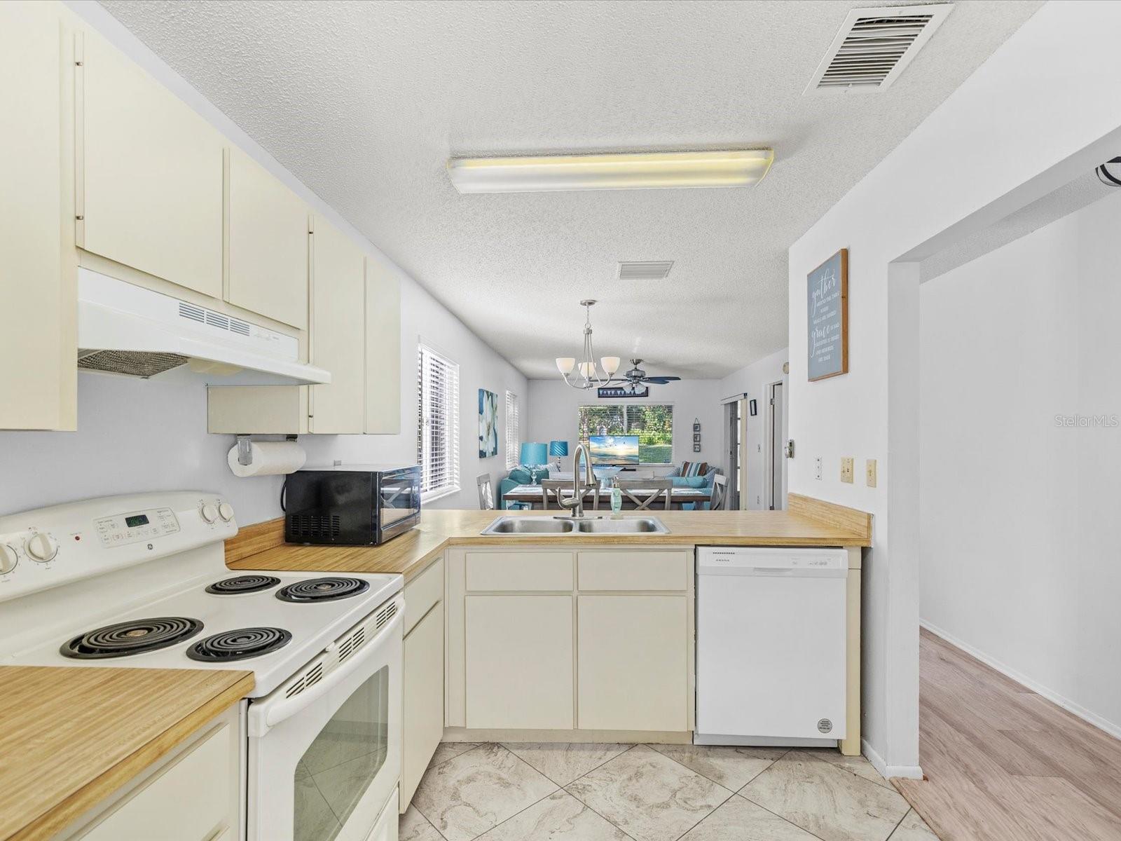 Image 15 of 68 For 4505 Glen Hollow