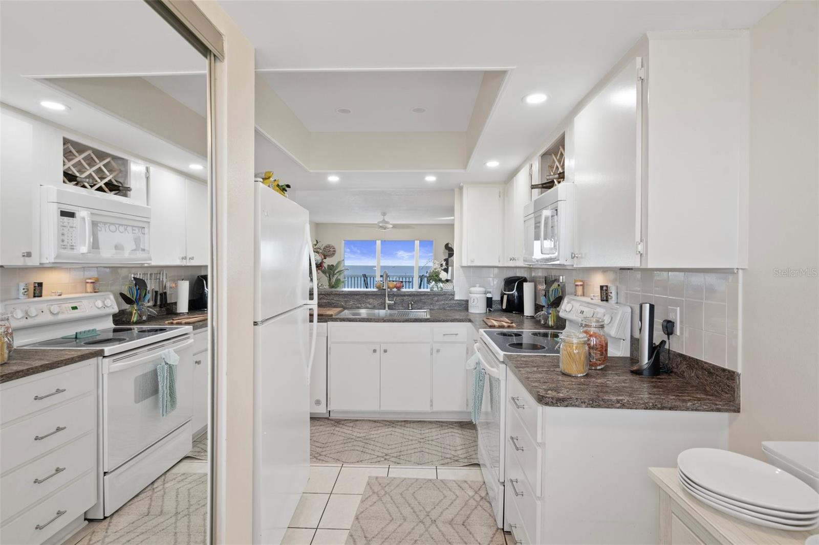 Image 18 of 60 For 8251 Brent Street 936