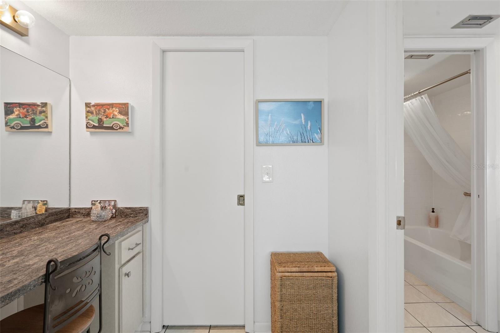 Image 23 of 60 For 8251 Brent Street 936