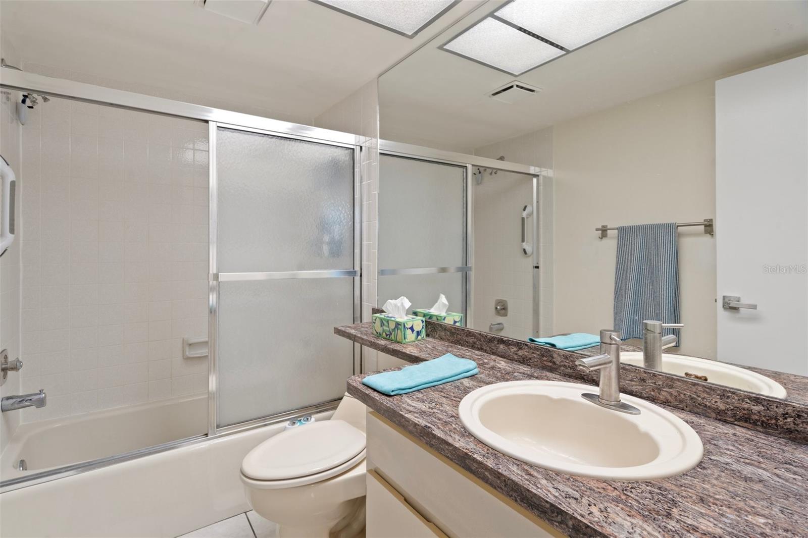 Image 29 of 60 For 8251 Brent Street 936