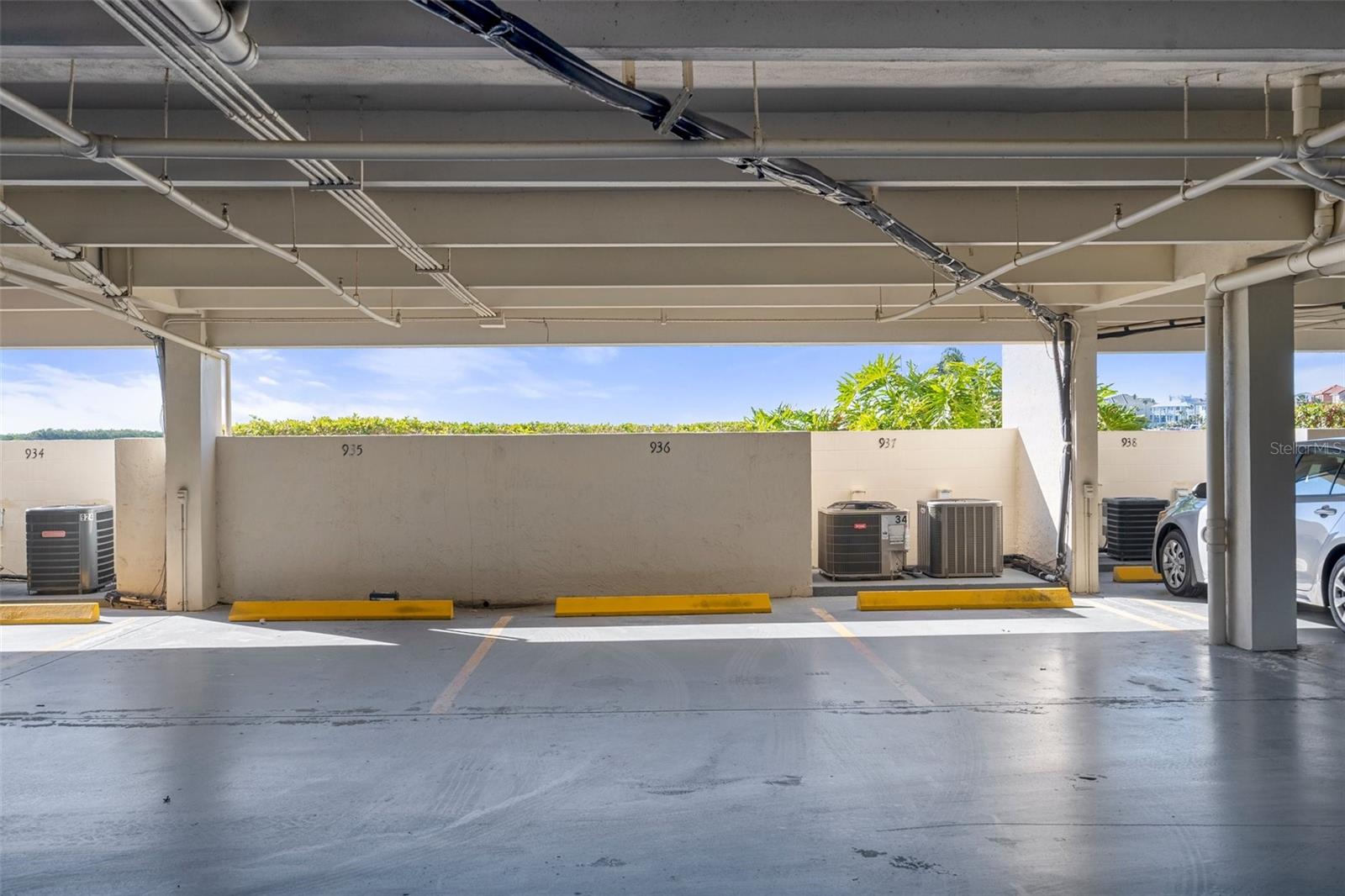 Image 35 of 60 For 8251 Brent Street 936